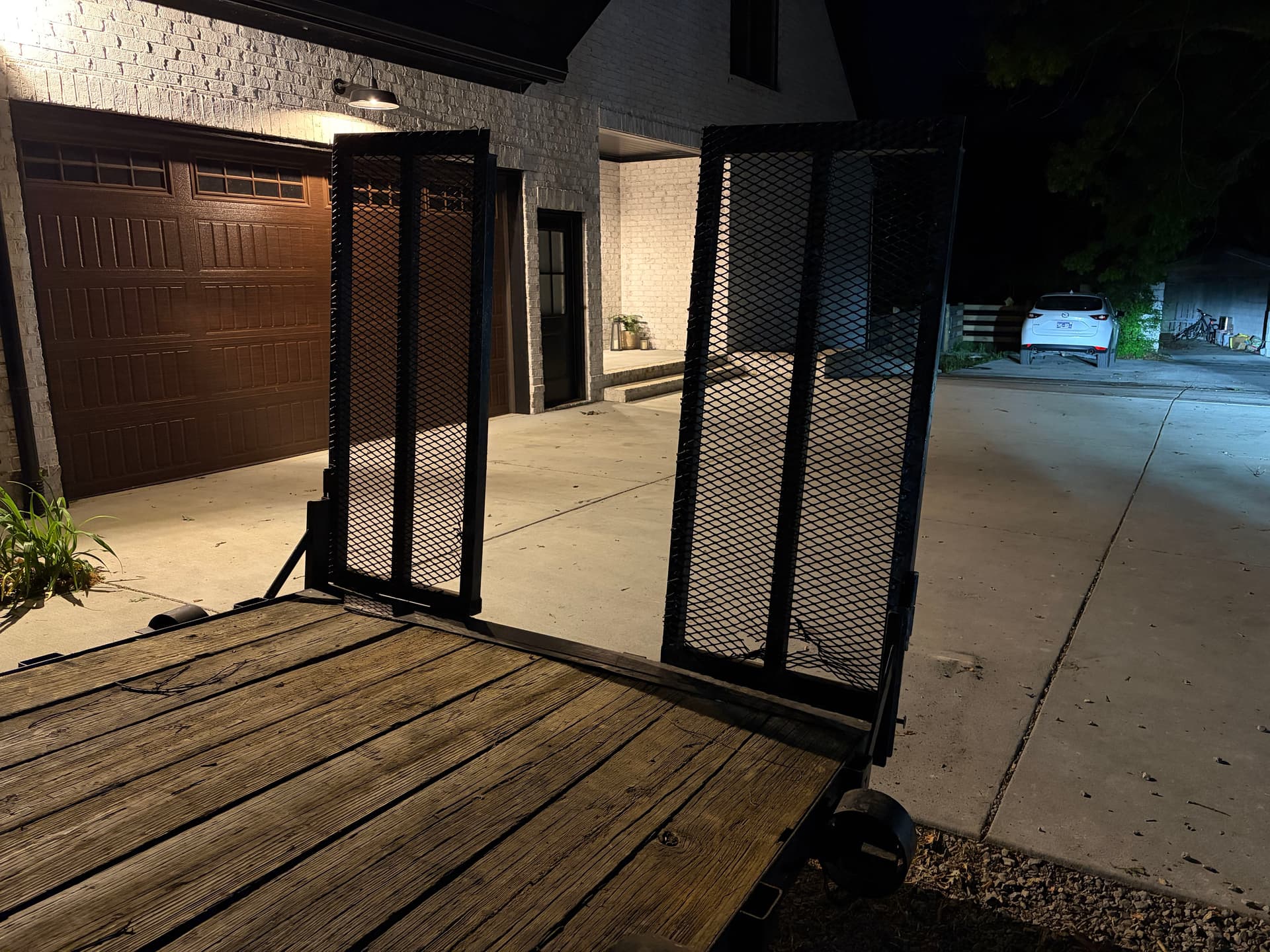 Gallery photos for Trailer Tread Repair After a Tractor Unloading Accident: Image #2