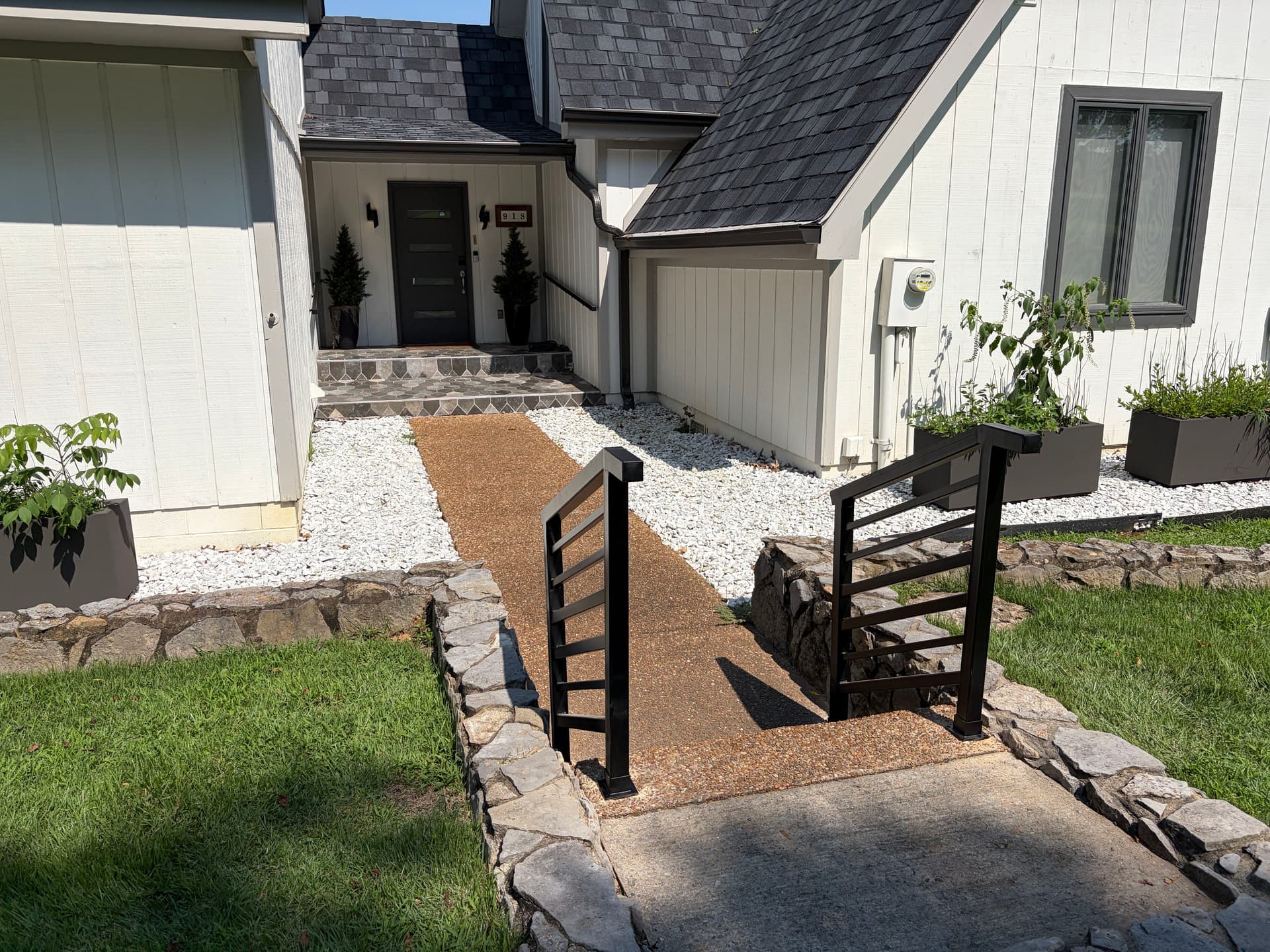 Gallery photos for Custom Fabricated Handrails Installed at Brentwood Home: Image #3