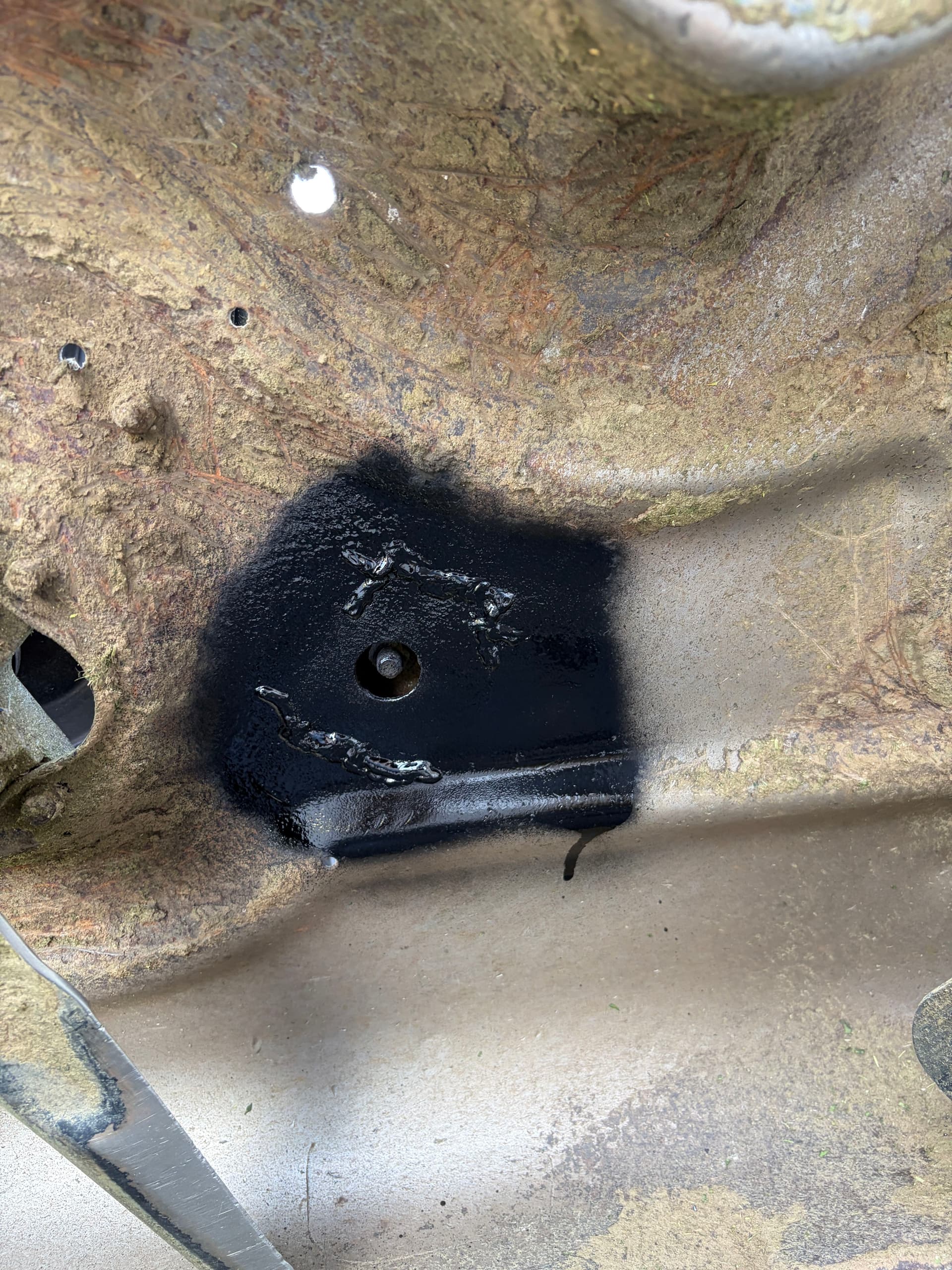 Gallery photos for Mower Deck Repair That Got a Brentwood Customer Back to Work: Image #2