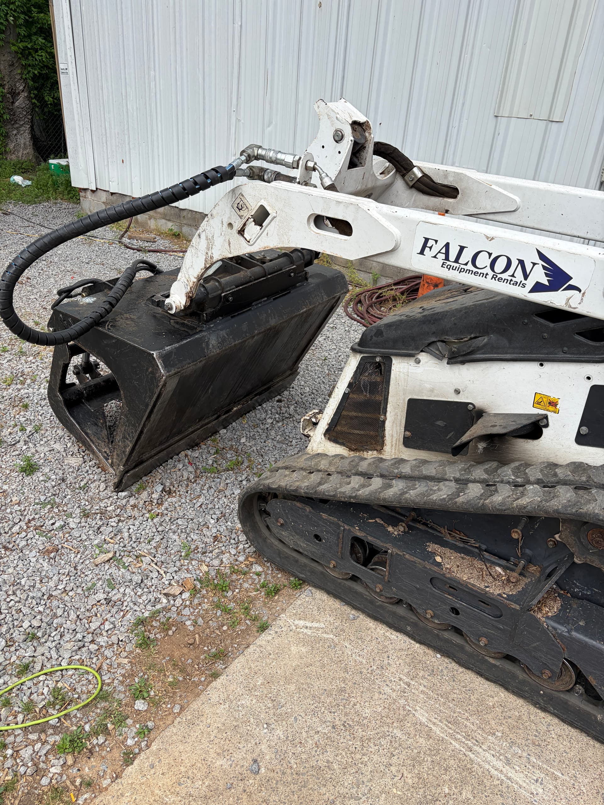 Gallery photos for Nashville Grappler Repair Gets a Tree Service Back to Work: Image #1