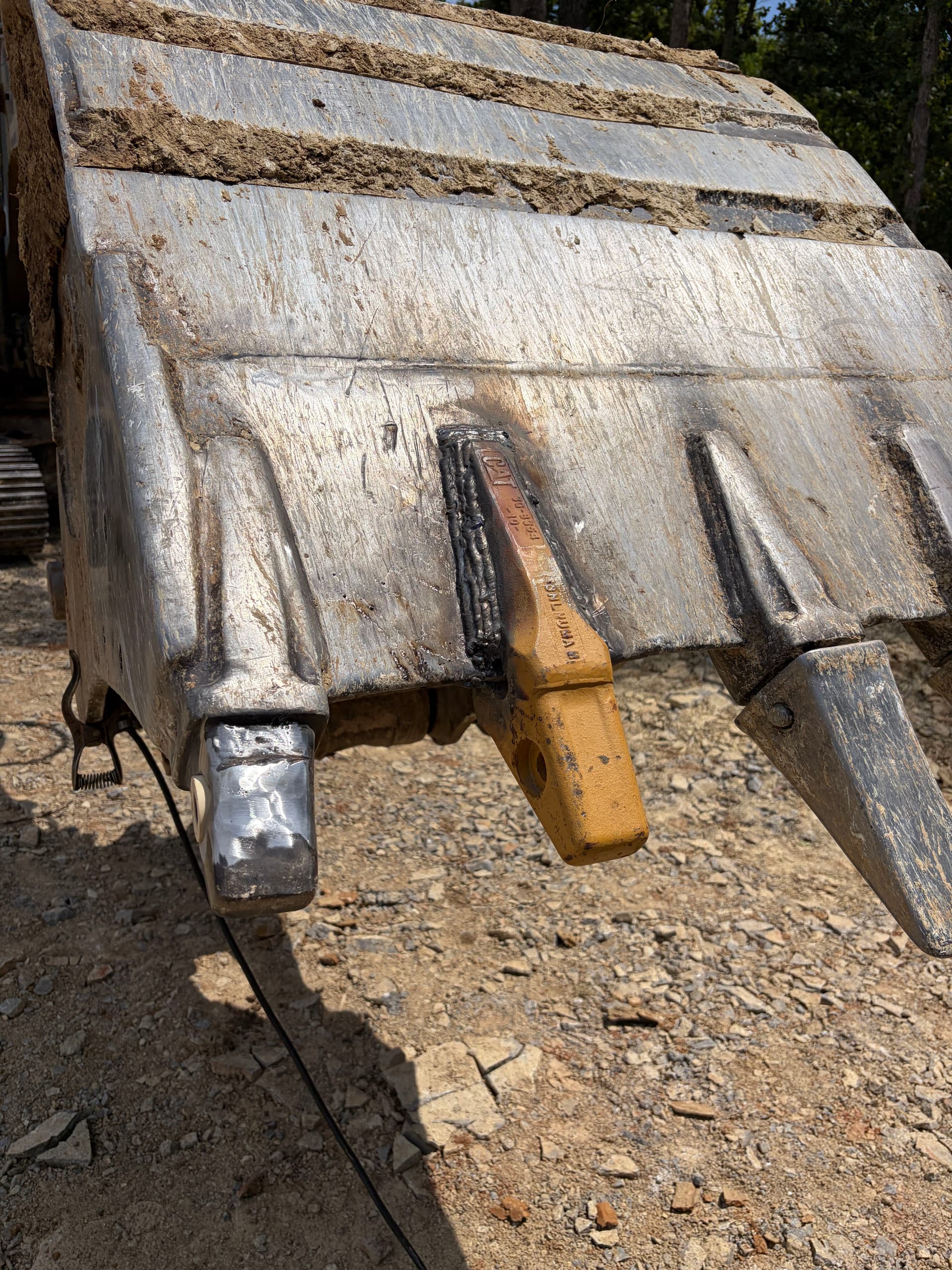 Gallery photos for Excavator Bucket Tooth and Shank Repair in Shelbyville TN: Image #1
