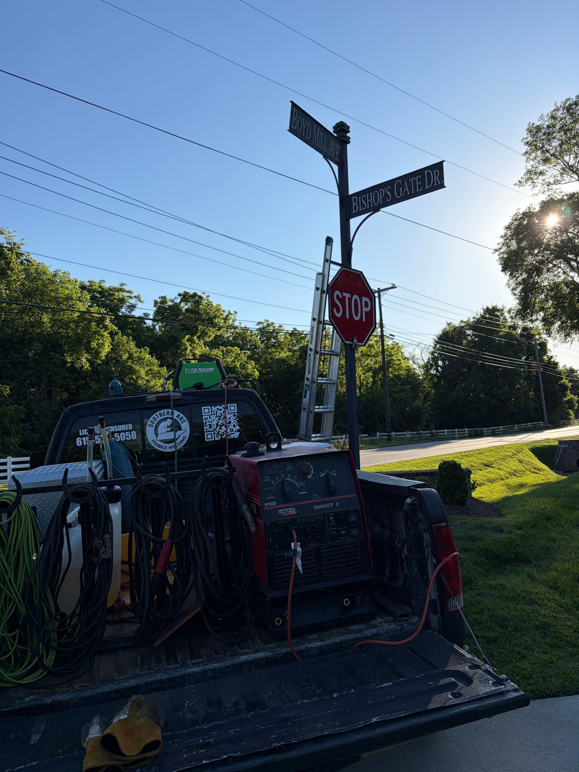 Street Sign Repair for a Franklin HOA image