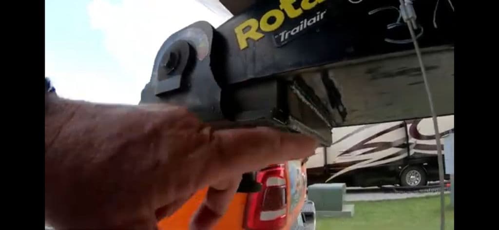 Gallery photos for Fifth Wheel Repair on the Spot at a Columbia TN Festival: Image #1