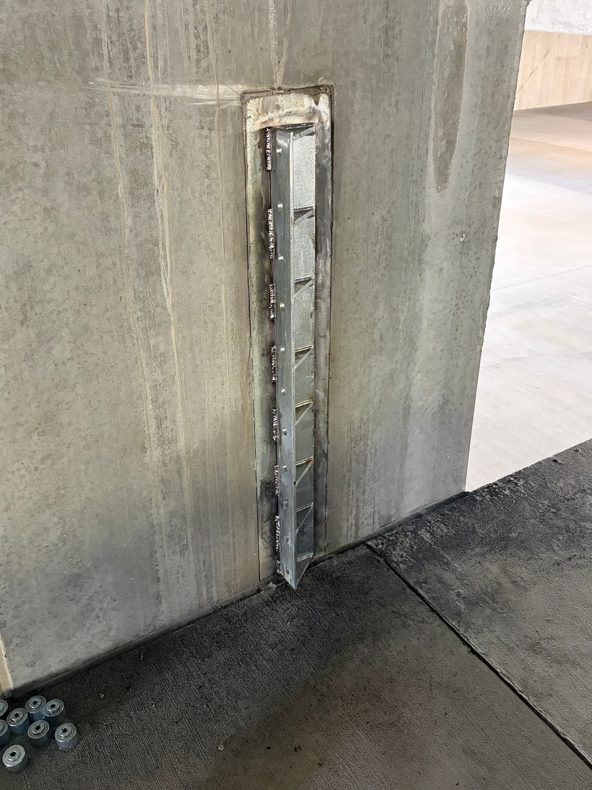 Guard Rail Stringers Installed in Brentwood Parking Garage image