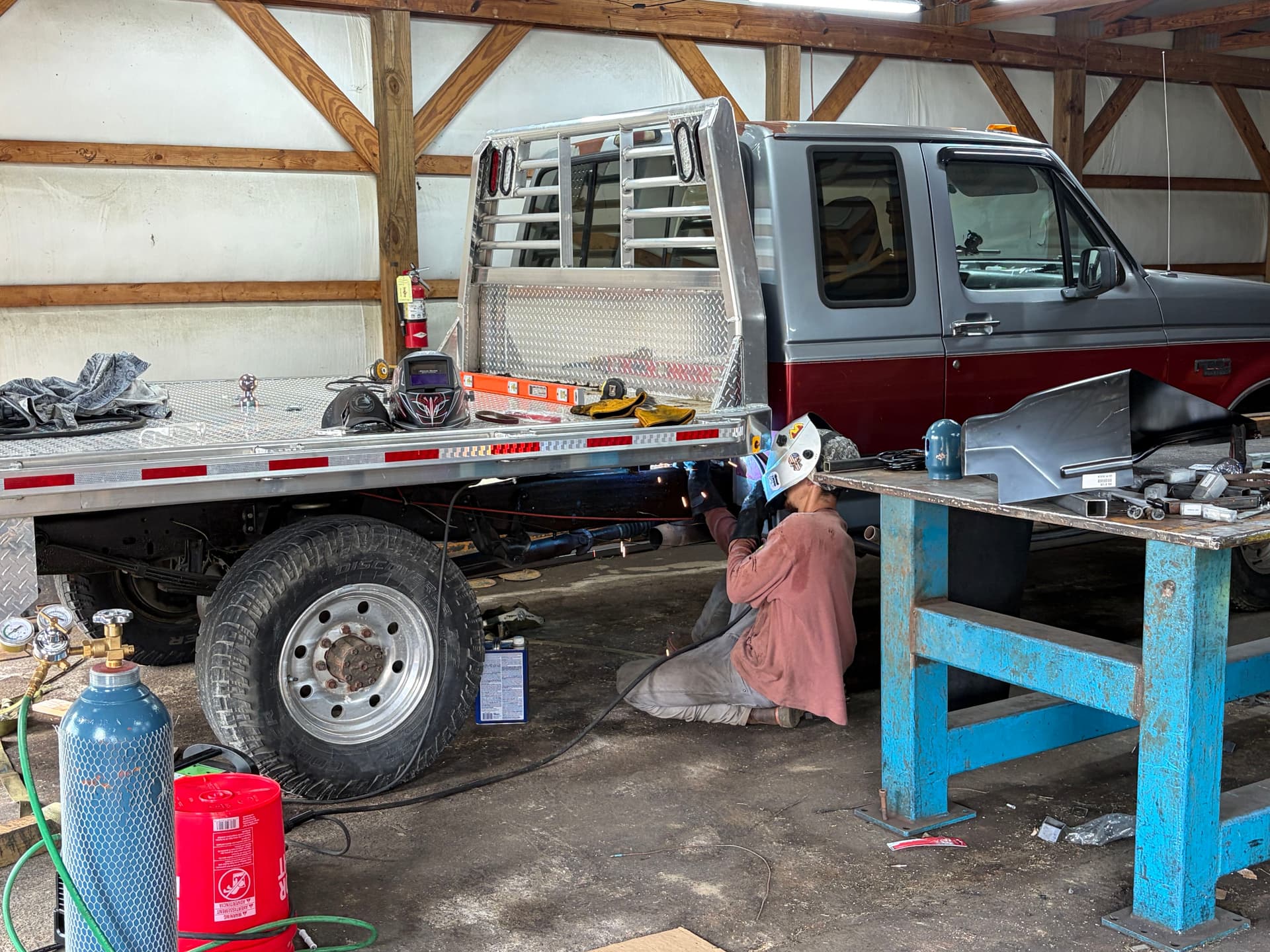 Gallery photos for Custom Aluminum Flatbed Build and Body Repair on a Ford Pickup: Image #3